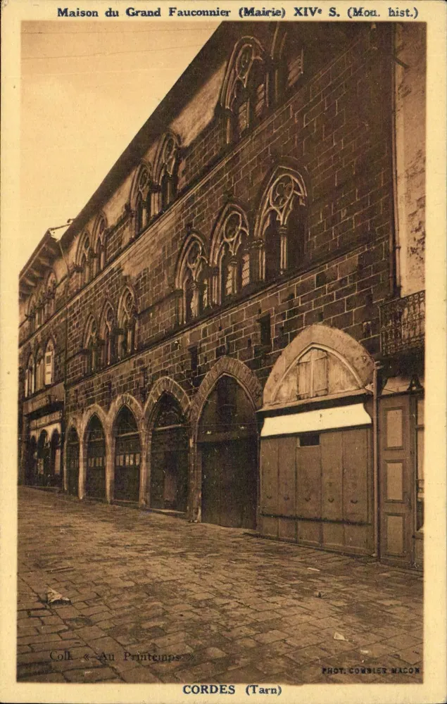 Haus des Großen Falkners (Bürgermeisteramt) 14. Jh. (Monument hist.) — Cordes (Tarn) — Foto. Combier Walon - Vorderseite