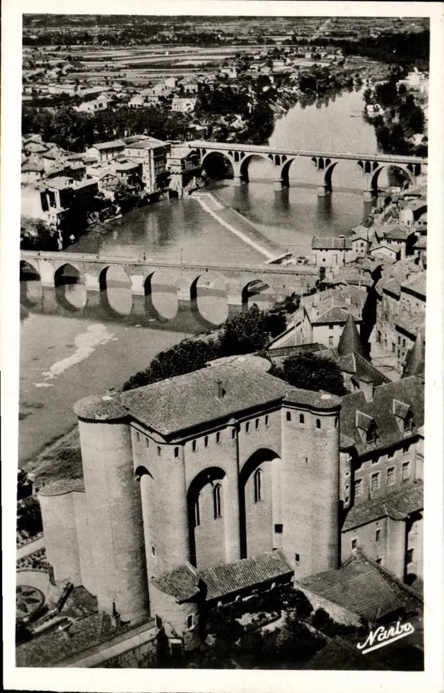 Albi — Vista geral sobre o Tarn — Edições NARBO - Frente