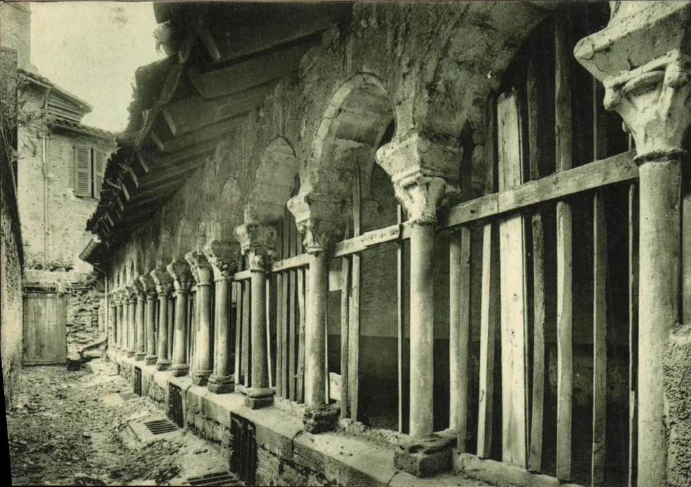 Albi — Alte Abtei St-Salvi — Galerie des Klausurhofes (14. Jahrhundert) - Vorderseite