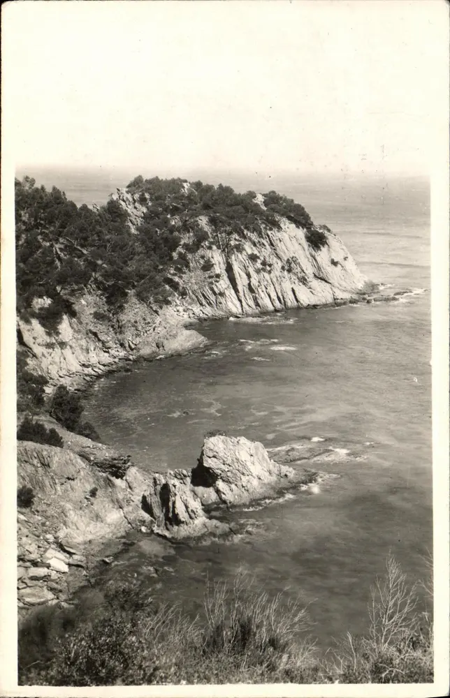 O Cabo Benat — Environs do Lavandou — Editor Pissot Librairie - Frente