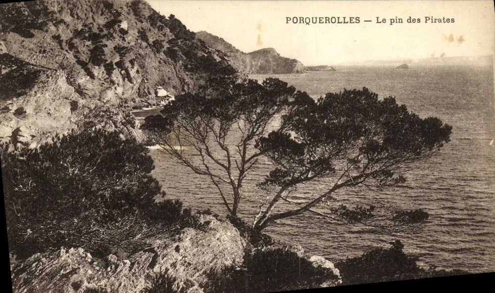 Porquerolles — O pin dos Piratas — editor não identificado, n° de série 83 - Frente