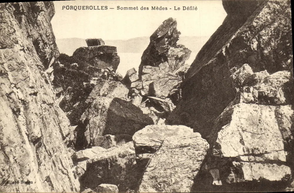 Porquerolles — Gipfel der Mèdes — Der Pass — Verlag Éliehé Botton - Vorderseite