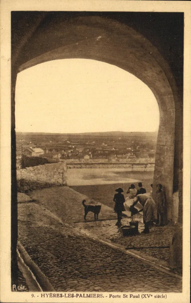 Hyères-les-Palmiers — Porte Saint-Paul (15. Jahrhundert) — Bagarry Frères, Hyères - Vorderseite
