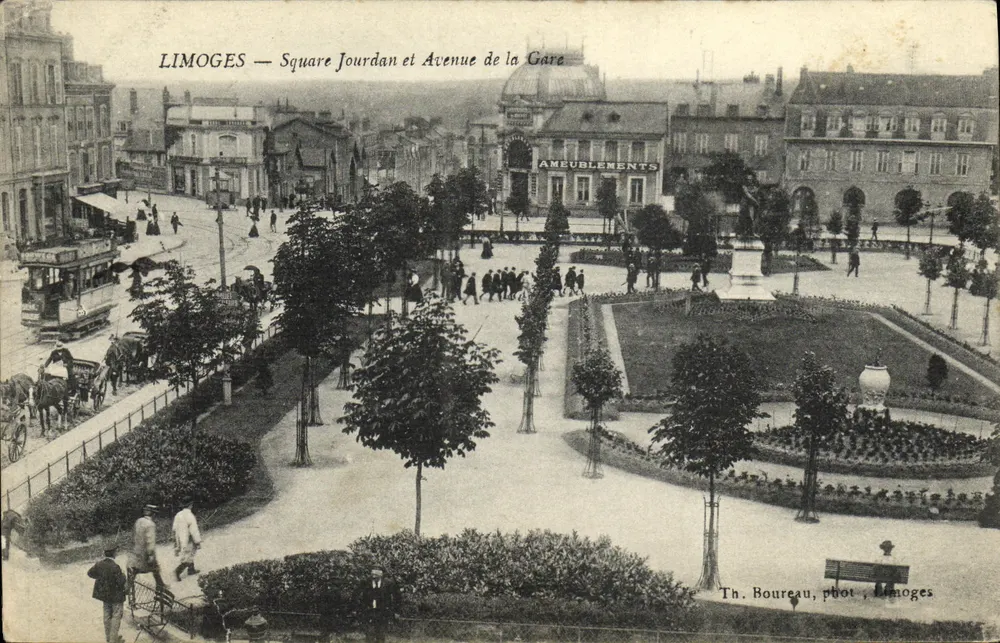 LIMOGES — Square Jourdan et Avenue de la Gare — Th. Boureau, phot. Limoges - Vorderseite