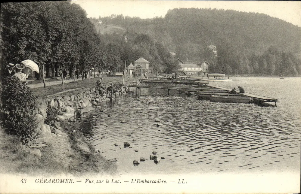 Gérardmer — Vista sobre o Lago — O Embarcadouro — LL. - Frente