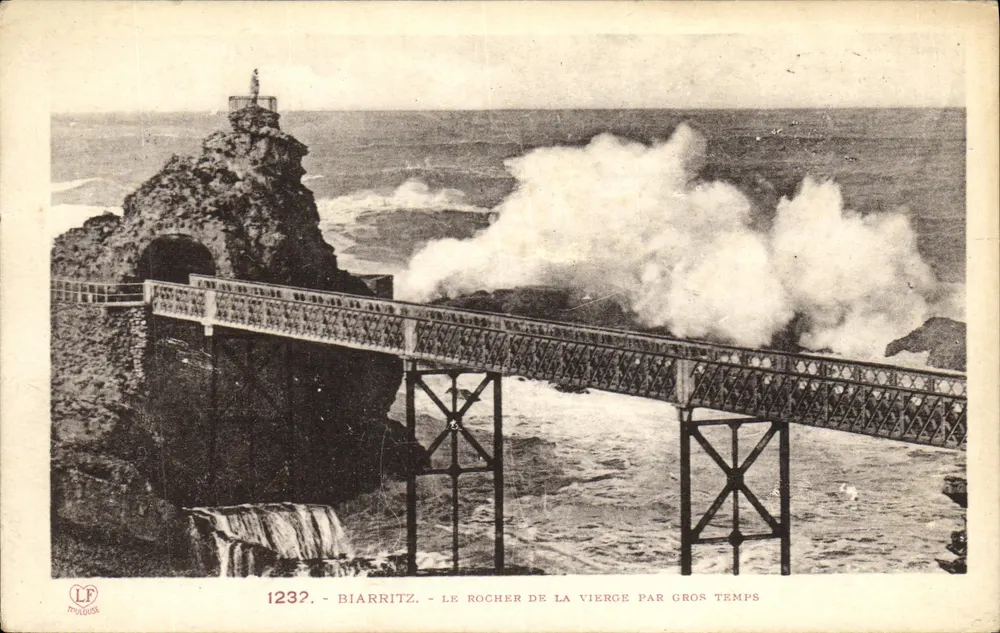 Biarritz - Der Felsen der Jungfrau bei Sturm — Phototypie Labbruche Frères, Toulouse, n° 1232 - Vorderseite