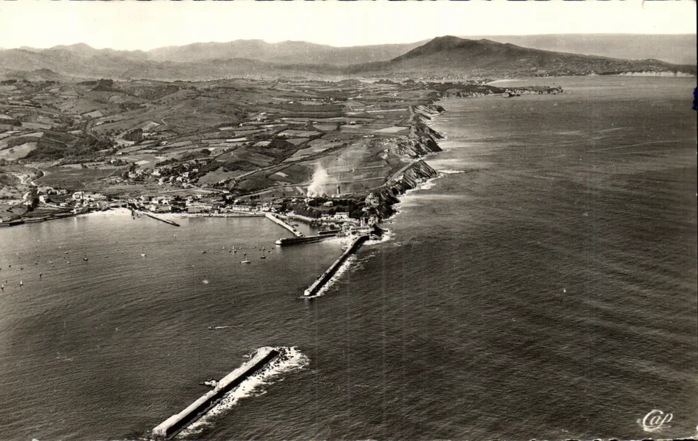 Saint-Jean-de-Luz — Basque-Küste und Küste Richtung Spanien — Cliché Robert Durand - Vorderseite