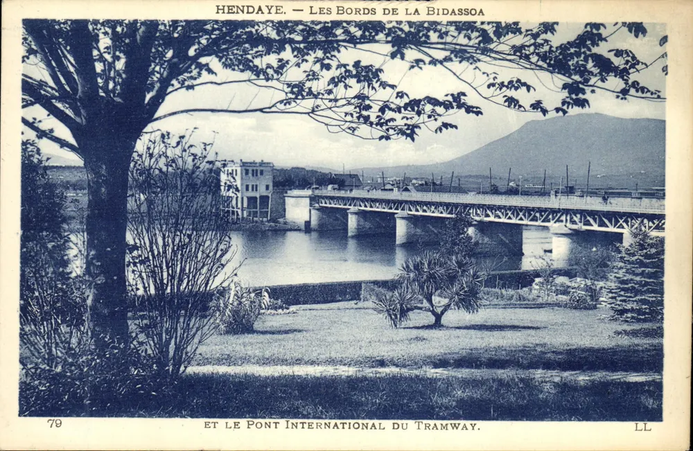 Hendaye — Die Ufer der Bidassoa und der internationale Tramway-Brücke — Imp. Lévy Frères & Cie, Paris - Vorderseite