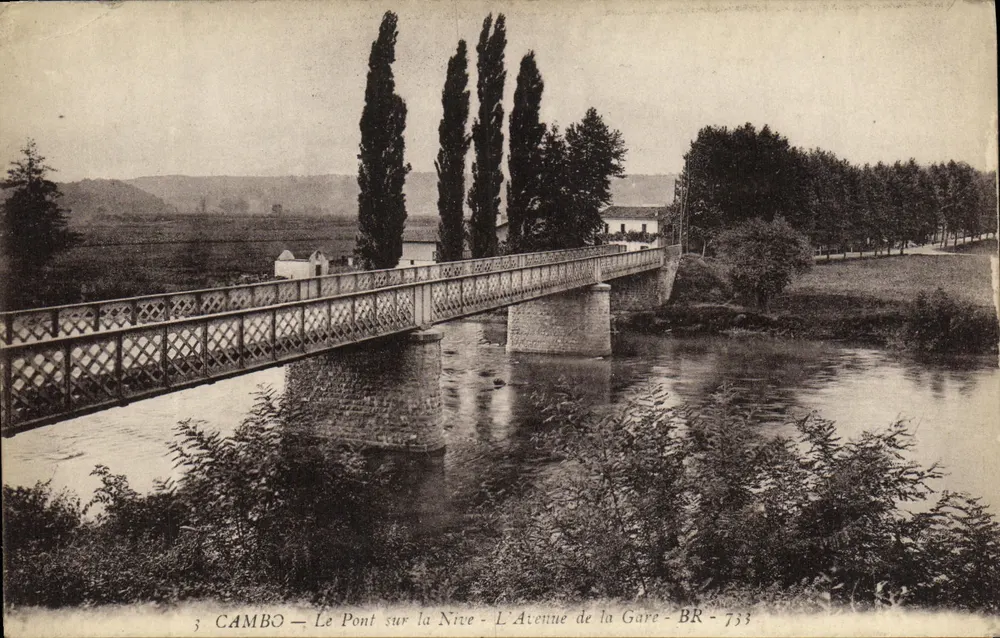Cambo — Die Brücke über die Nive — Die Avenue der Station — BR-733 - Vorderseite