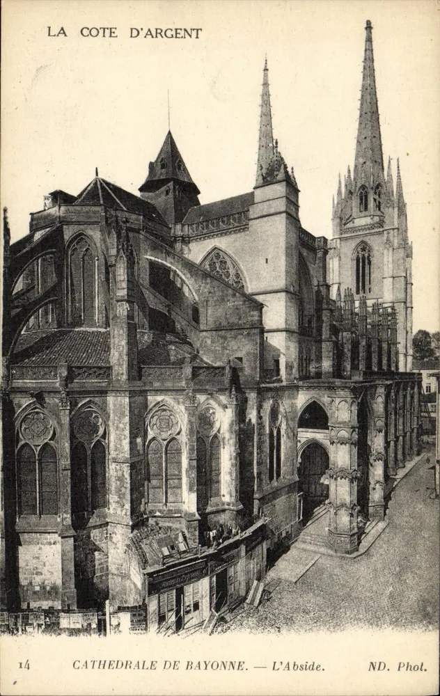 Bayonne — Catedral — A Abside — ND. Fot. - Frente