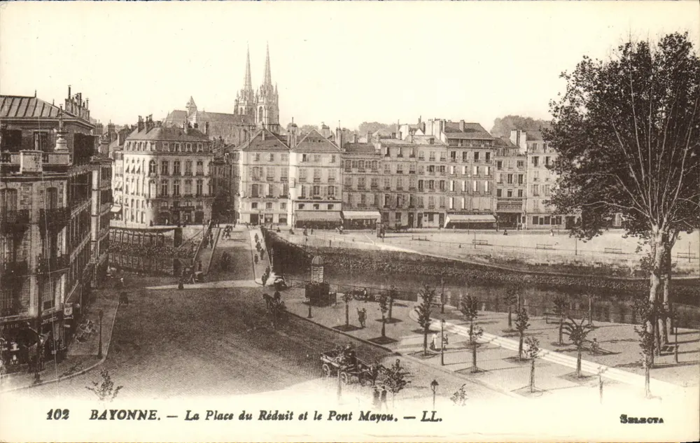 Bayonne — Ansicht der Place du Réduit und des Pont Mayou — LL. — Sélecta - Vorderseite