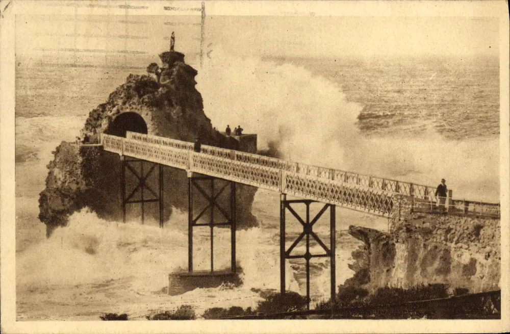 Biarritz — Sturm am Felsen der Jungfrau — C'° des Arts Photomécaniques - Vorderseite