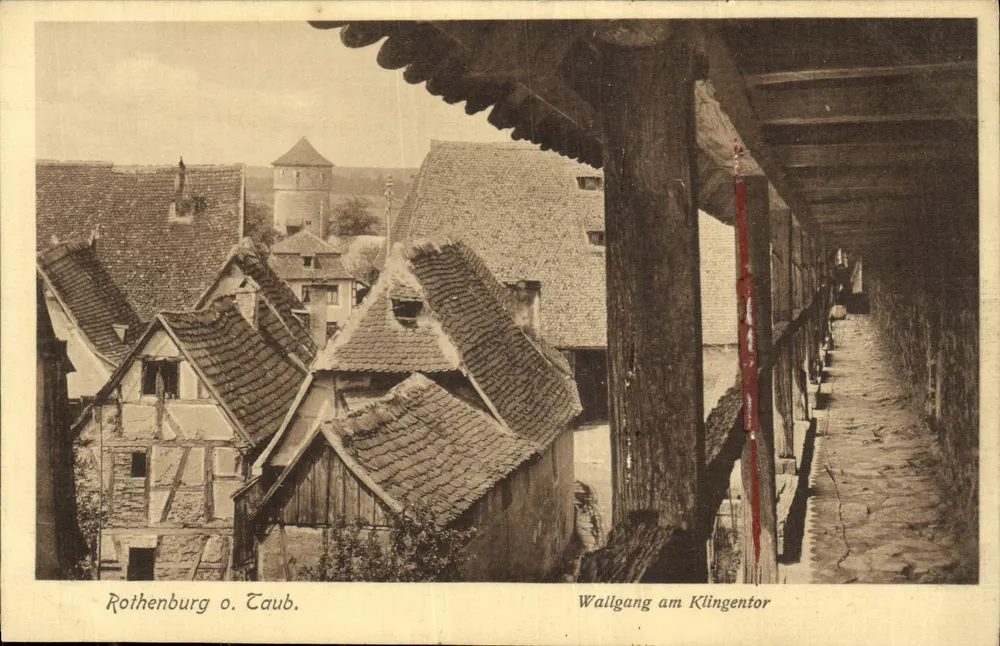 Rothenburg o. Taub. — Vue du chemin de ronde au Klingentor — éditeur : Verlag u. Aufnahme Ein. Viebseudörfer, Rothenburg o. T. - Recto