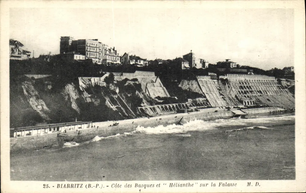 Biarritz (B.P.) - Côte des Basques und "Hélianthe" auf dem Kliff - M. D. - Vorderseite