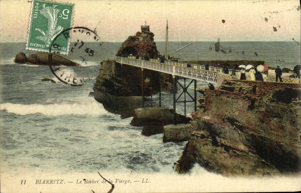 Biarritz — O Rocher da Virgem — LL. - Frente