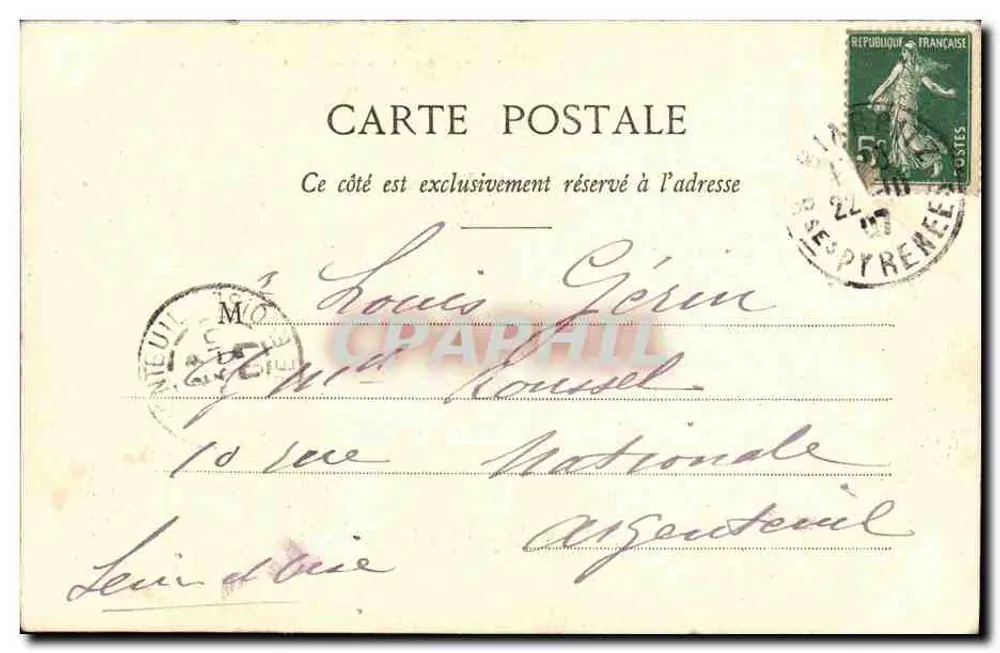 Biarritz — Eine Welle unter dem Gebäude der Côte des Braques - Rückseite