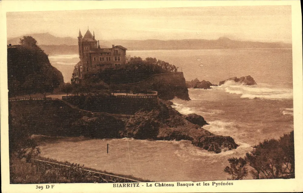 Biarritz - O Castelo Basco e as Pirineus — Edição das Senhoras da França, Bayonne - Frente