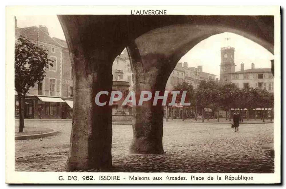 Issoire - Häuser mit Arcaden. Place de la République — G. D'O. 962 - Vorderseite