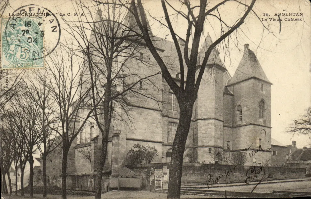 Argentan — O Velho Castelo — La C.P.A. - Frente