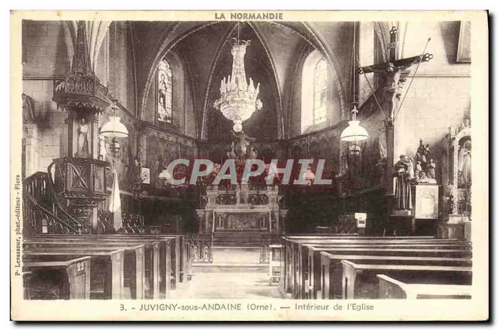 Juvigny-sous-Andaine (Orne) — Innenansicht der Kirche — P. Levasseur, phot. Verleger - Flics - Vorderseite