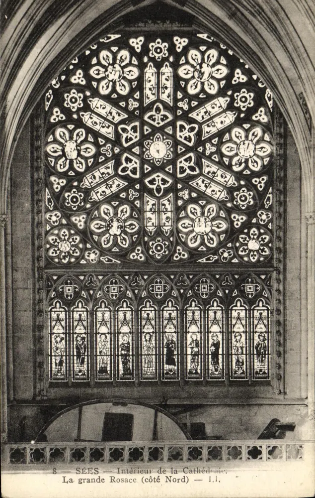 Sees — Innenansicht der Kathedrale: Die große Rose (Nordseite) — 1.1. - Vorderseite