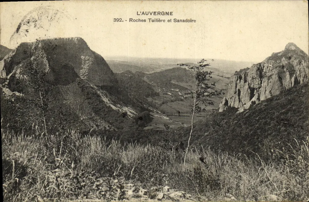 Auvergne — Tuilière- und Sanadoire-Felsen — Verlag L'Auvergne, Nr. 392 - Vorderseite
