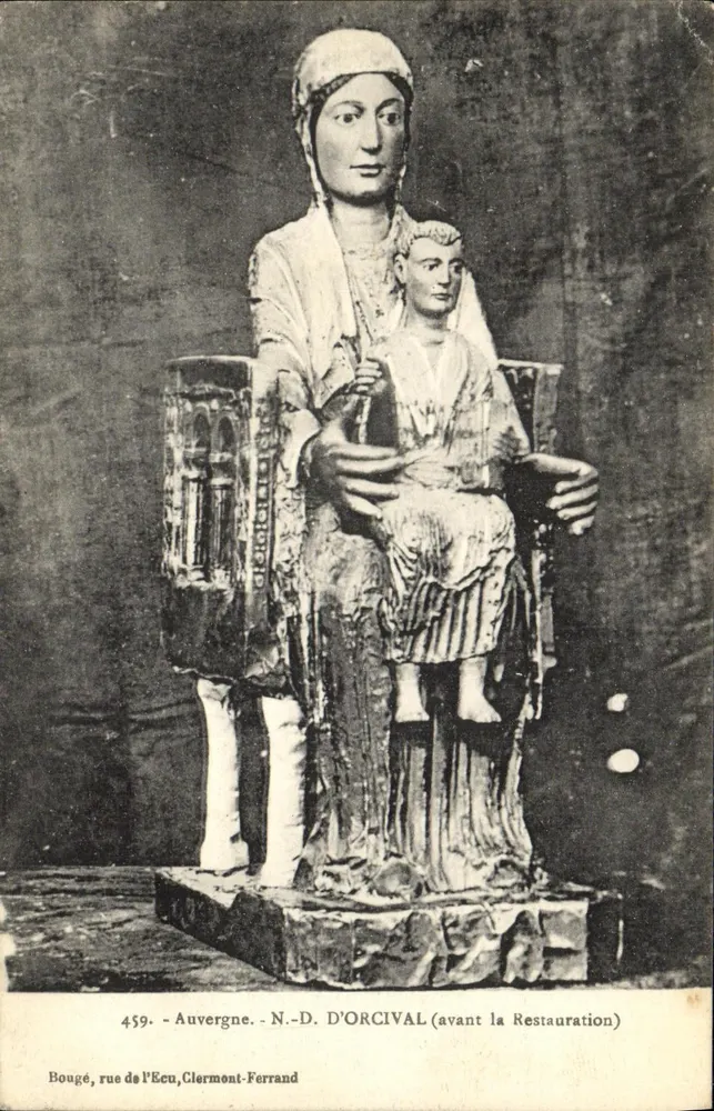 N.-D. d'Orcival — Statue vor der Restauration — D'ORCIVAL, Clermont-Ferrand - Vorderseite