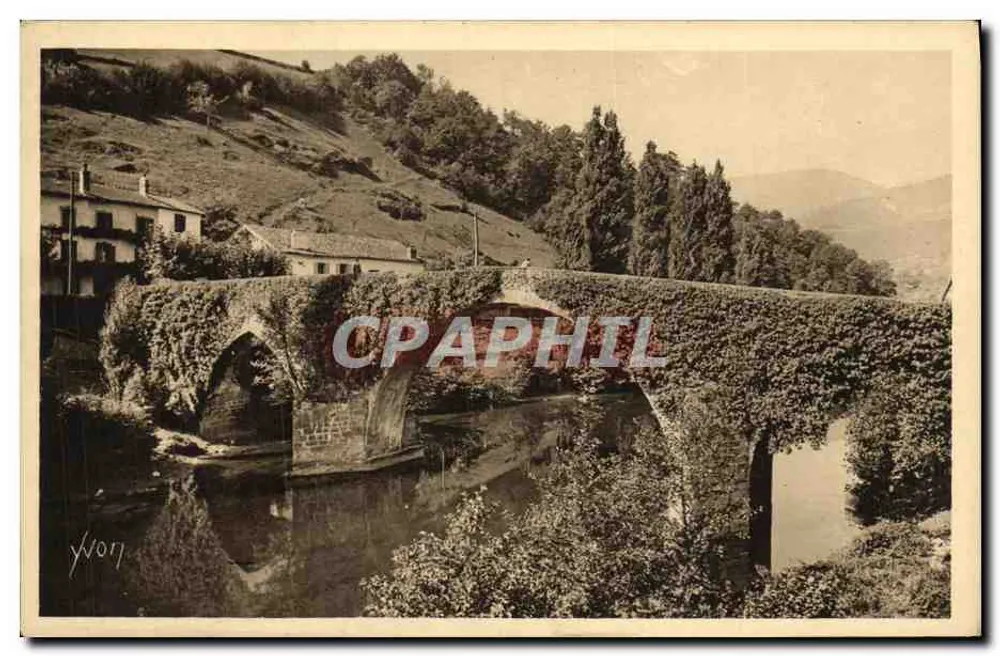 Bidarray (Basses-Pyrénées) — Der sehr pittoreske und alte Packpferdebrücke über die Nive — Éditions d'Art VVG, Paris - Vorderseite