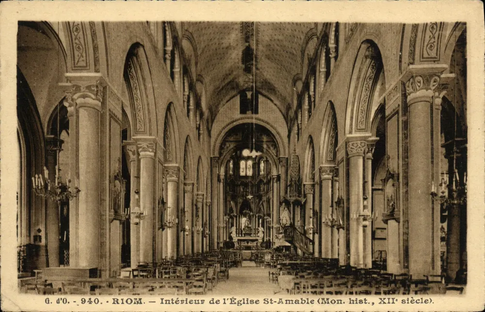 Riom — Interior da Igreja de São Amável (Monumento Histórico, Século XII) — G. d'O. n° 940 - Frente