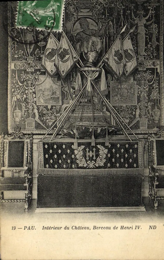 Pau — Innenansicht des Schlosses, Wiege von Henri IV — ND - Vorderseite