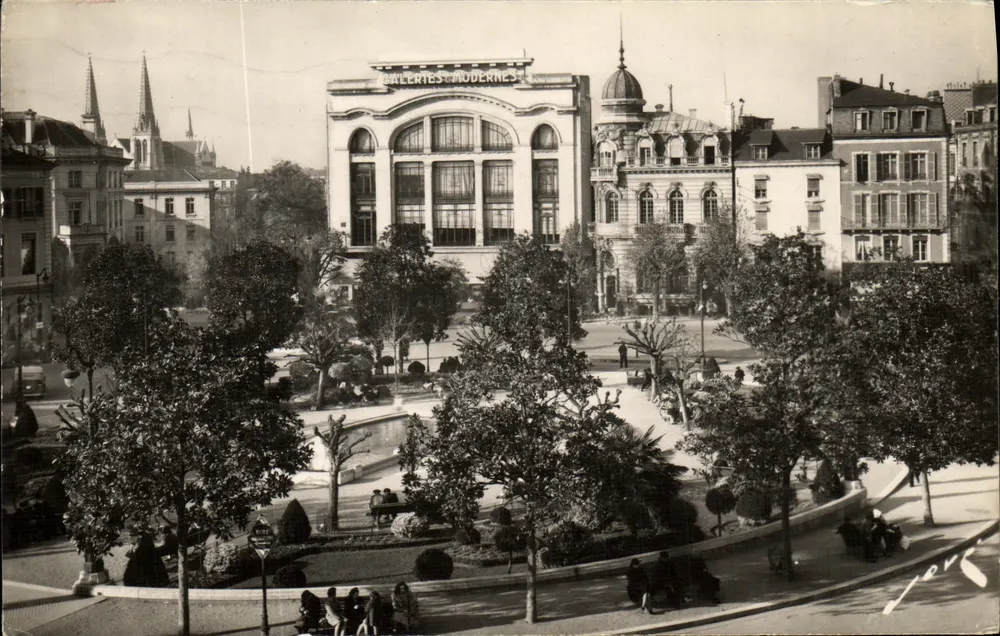 Place Clemenceau — Galeries Modernes — Éditions JOVÉ, Pau - Frente