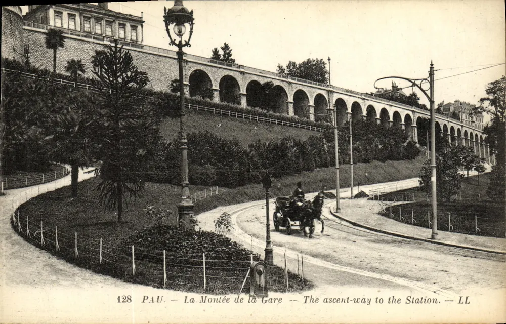 Pau — A Subida para a Estação — LL - Frente