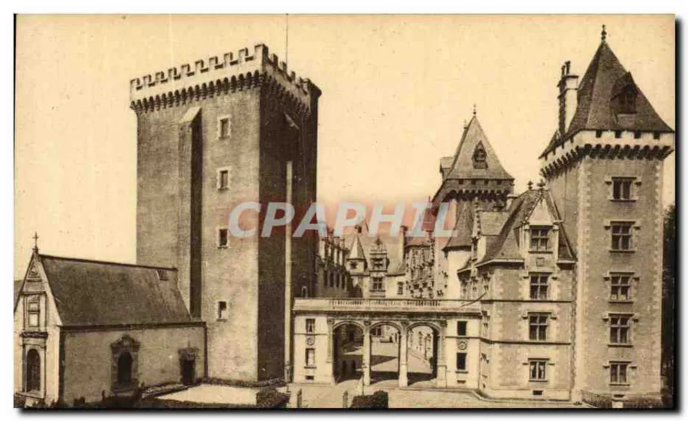 Pau - Schloss Henri IV — Bergfried und Eingang — Phototypie Laboache frères, Toulouse - Vorderseite