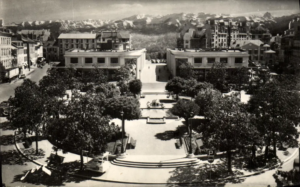 Pau — Praça Clemenceau — Edit. JOVÉ, Pau (B.P.) - Frente