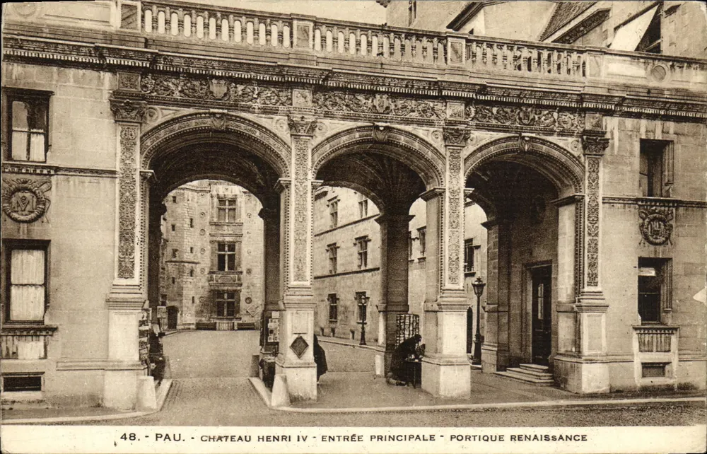 Pau - Schloss Henri IV - Haupteingang - Renaissance-Porche - Vorderseite