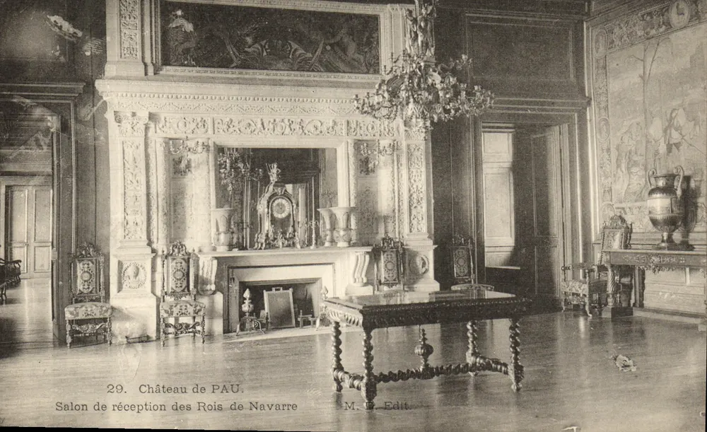 Schloss Pau — Empfangssaal der Könige von Navarre — M. E. Edit. - Vorderseite