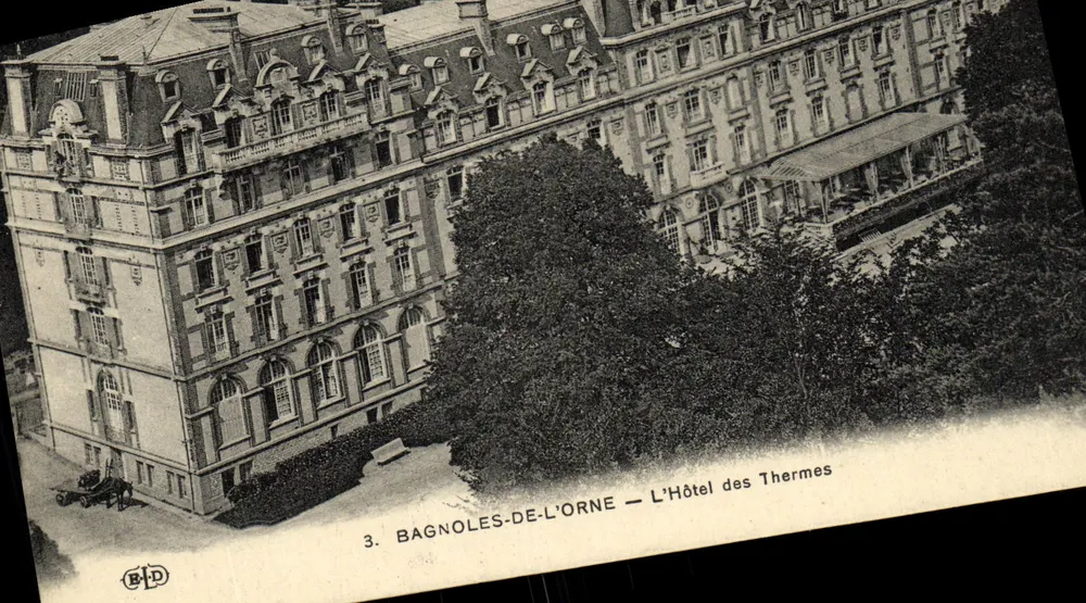 BAGNOLES-DE-L'ORNE — Das Thermalhotel — Verlag B-D - Vorderseite