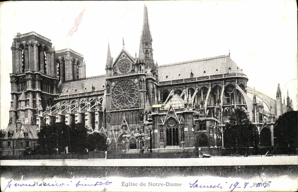 Igreja de Nossa Senhora — vista da fachada — H. L. Brintot, Paris - Frente