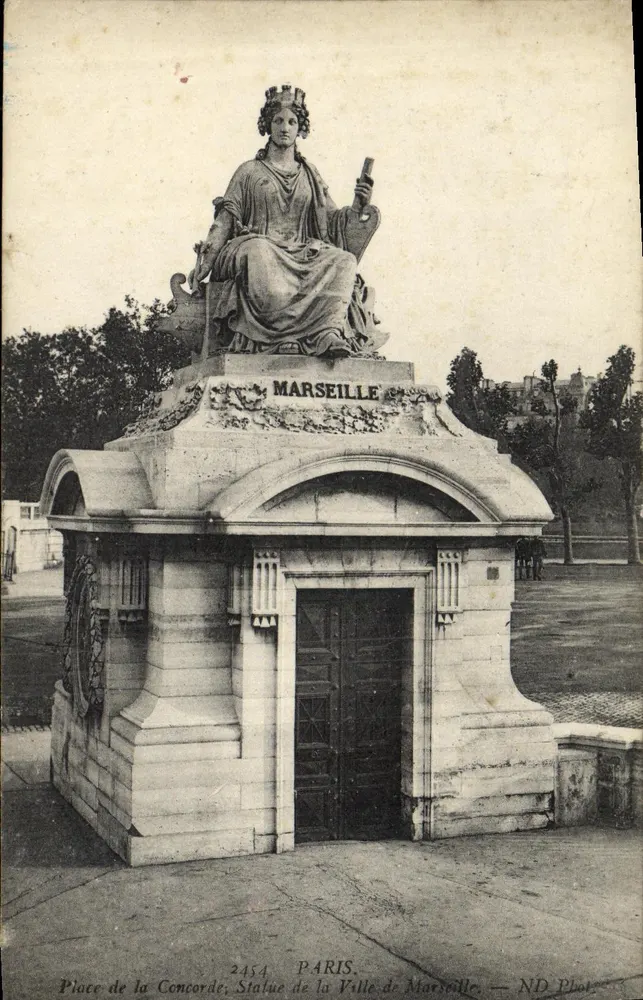 Statue de la Ville de Marseille — Place de la Concorde, Paris — ND Photo, n° 2454 - Frente