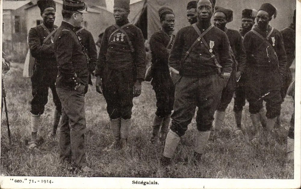 SeneGAL — Soldados senegaleses em uniforme — 'GEO.' 71 - 1914 - Frente
