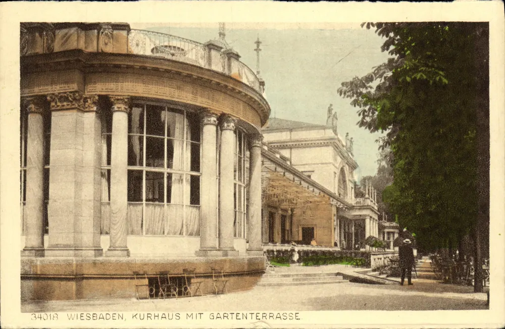 Wiesbaden, Kurhaus com Terrasse de Jardim — editor Karl Rud. Bremer & Co. Köln - Frente