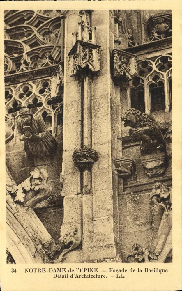 Notre-Dame d'Épine — Detail der Architektur — Fassade der Basilika — L.L. - Vorderseite