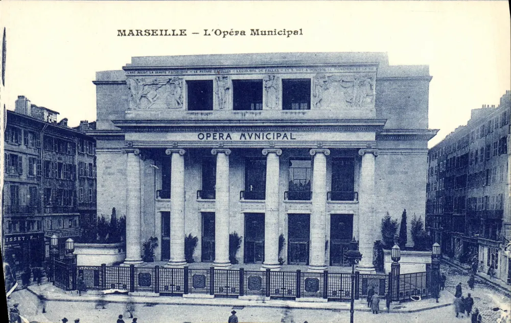Marseille — O Teatro Municipal — Editor: J. Isset, E. (impressão) - Frente