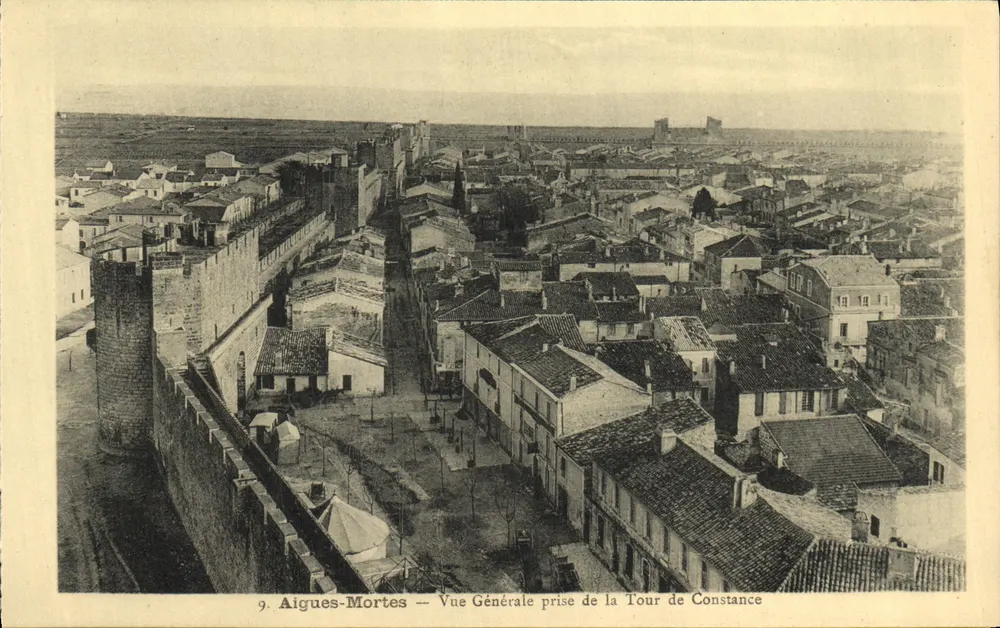 Aigues-Mortes — Allgemeiner Blick von der Turm von Constance — Verlag: Monuments Historiques de France, n°9 - Vorderseite