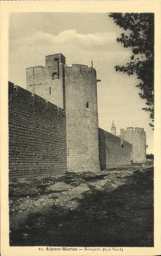 Aigues-Mortes — Mauern (Nordseite) — Monuments Historiques de France - Vorderseite