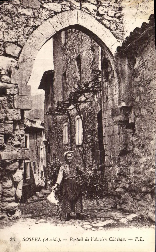 Sospel (A.-M.) — Portal des alten Schlosses — F.L. - Vorderseite
