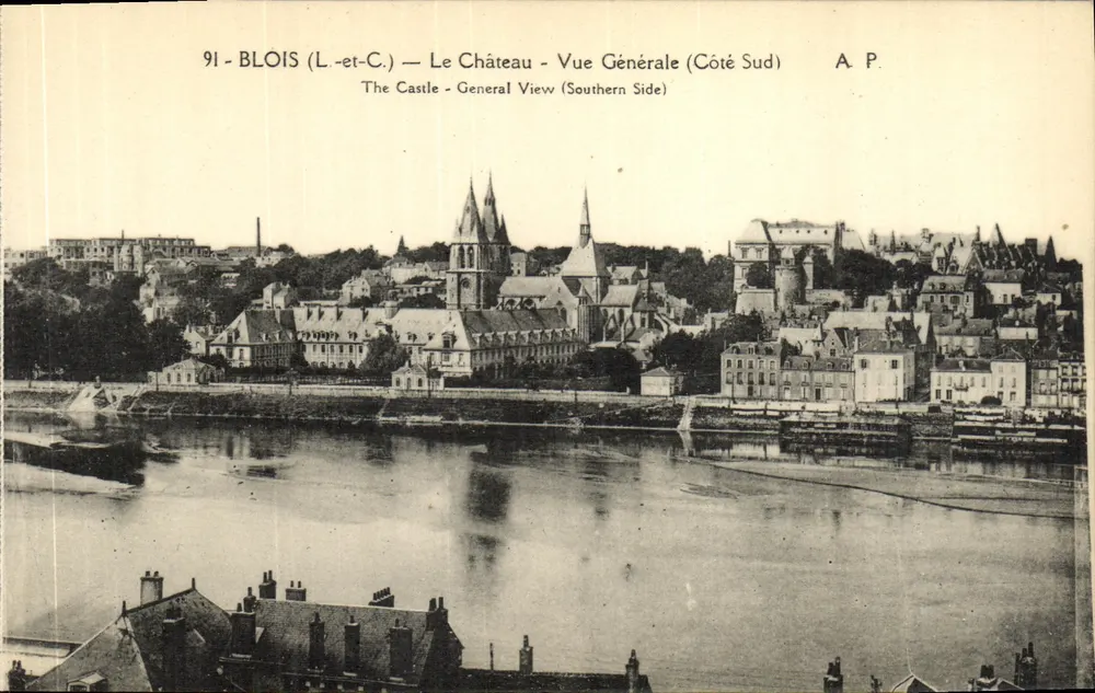 Blois (Loir-et-Cher) — O Castelo — Vista Geral (Lado Sul) — A.P. - Frente