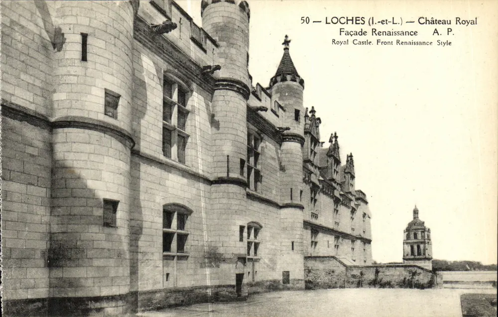 Loches — Castello Reale — Facciata Rinascimentale — A.P. - Recto