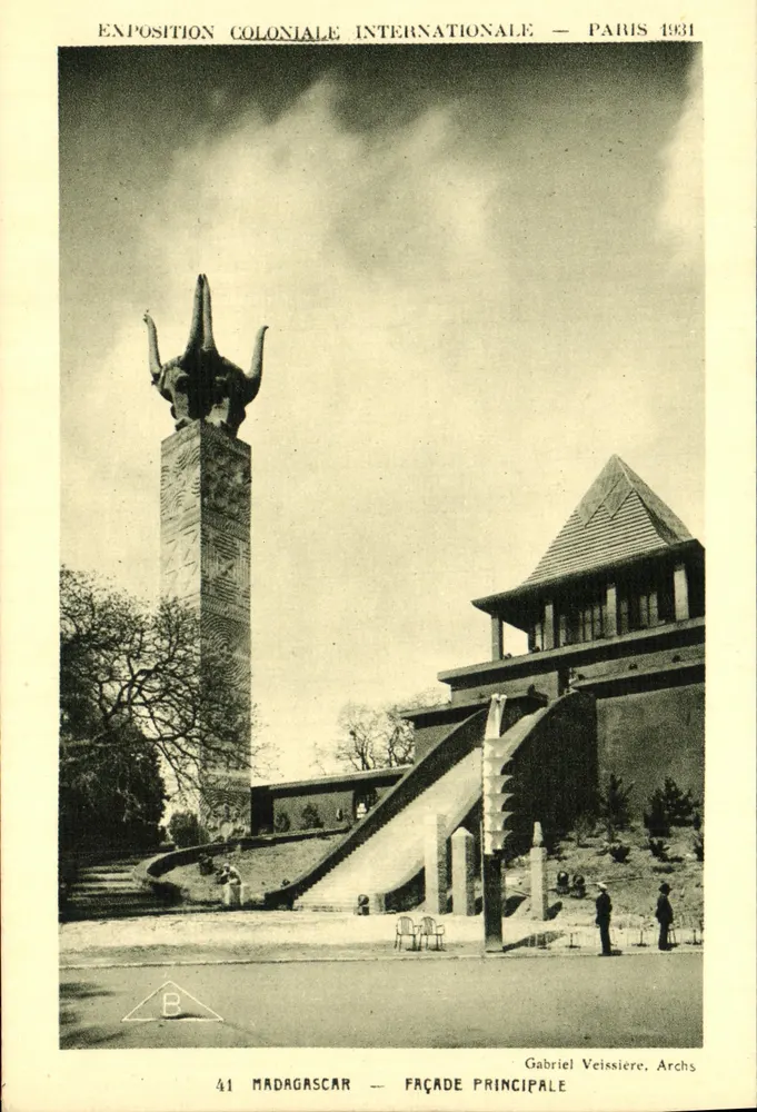 Madagascar — Hauptfassade — Internationale Kolonialausstellung — Paris 1931 - Vorderseite