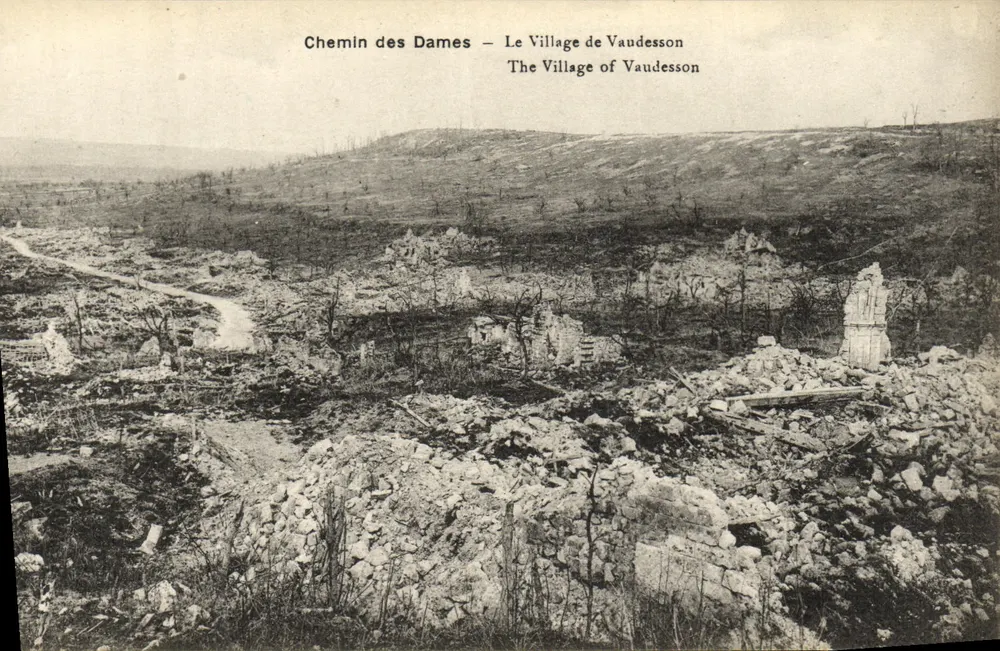 Chemin der Damen — Das Dorf Vaudesson — Nougardès et H. Lestrat - Vorderseite